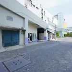 Super Oyo Capital O 91962 Pavilion Permata Surabaya