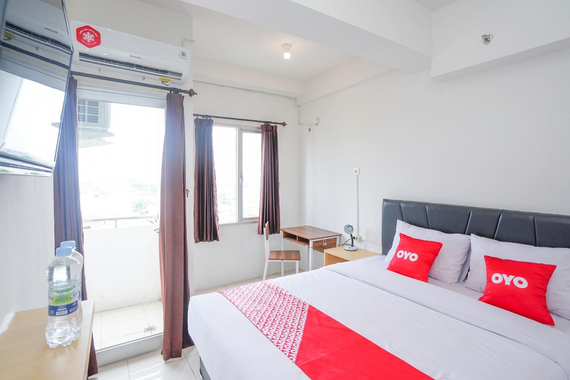 Super Oyo Capital O 91962 Pavilion Permata 2* Surabaya