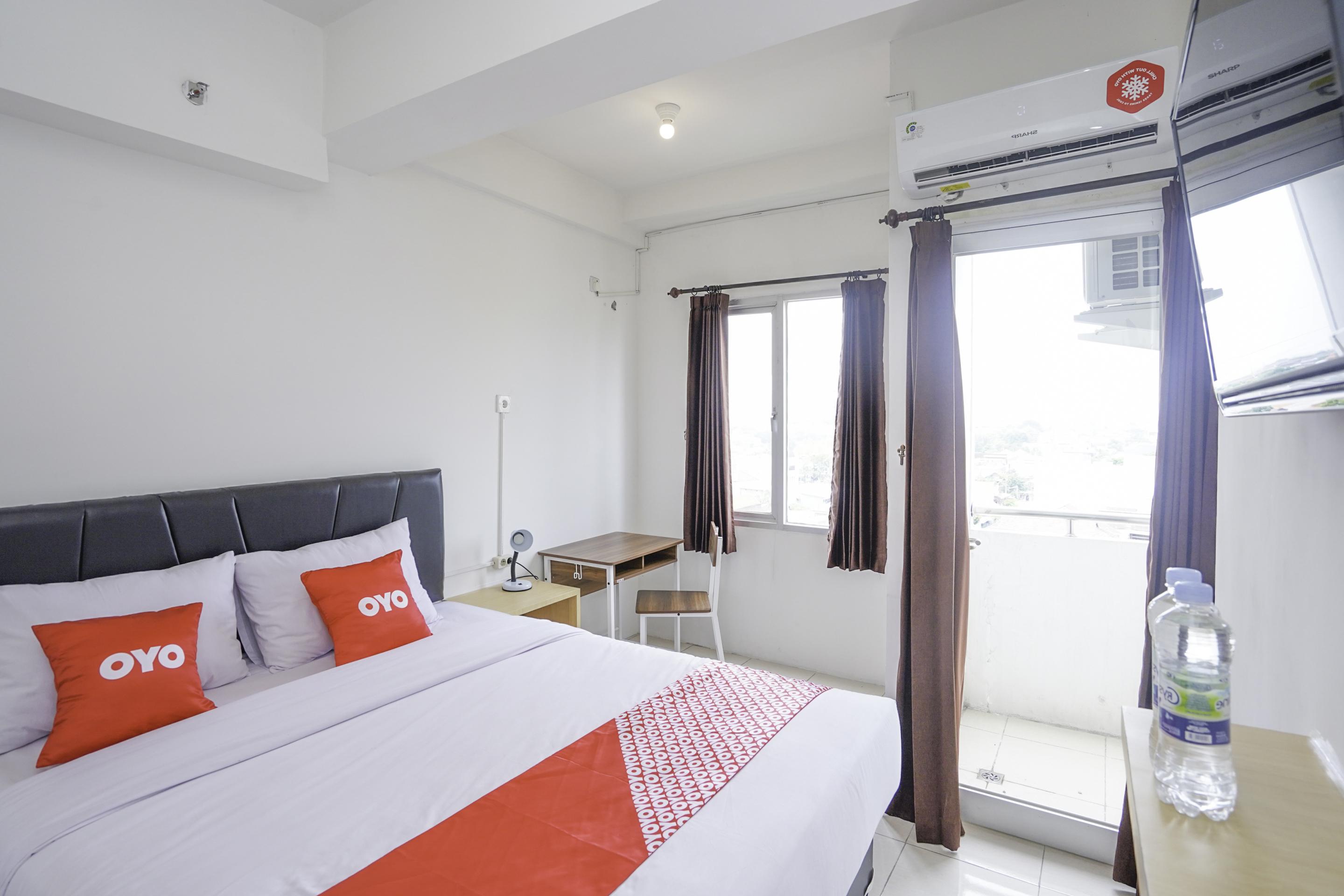 Vaccinated Staff - Oyo Flagship 2261 Pp Properti Pavilion Permata 2* Surabaya