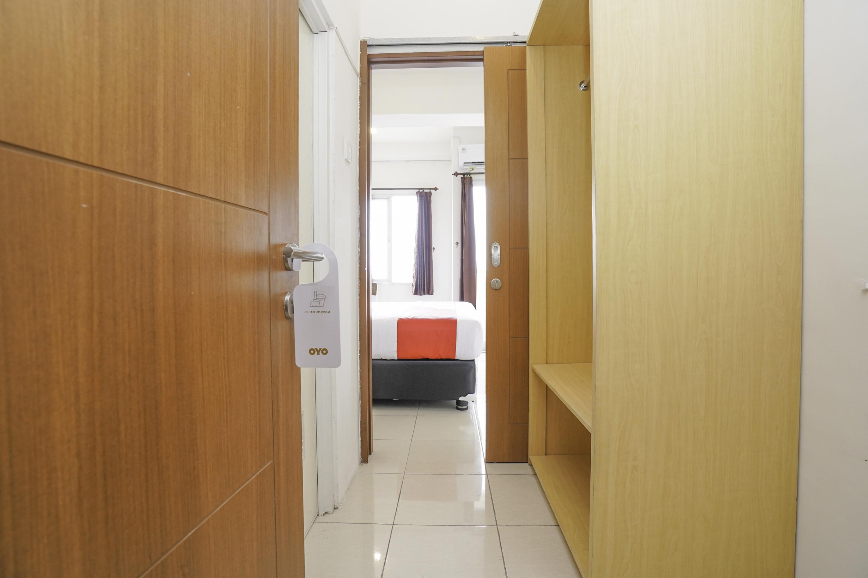 Vaccinated Staff - Oyo Flagship 2261 Pp Properti Pavilion Permata Surabaya