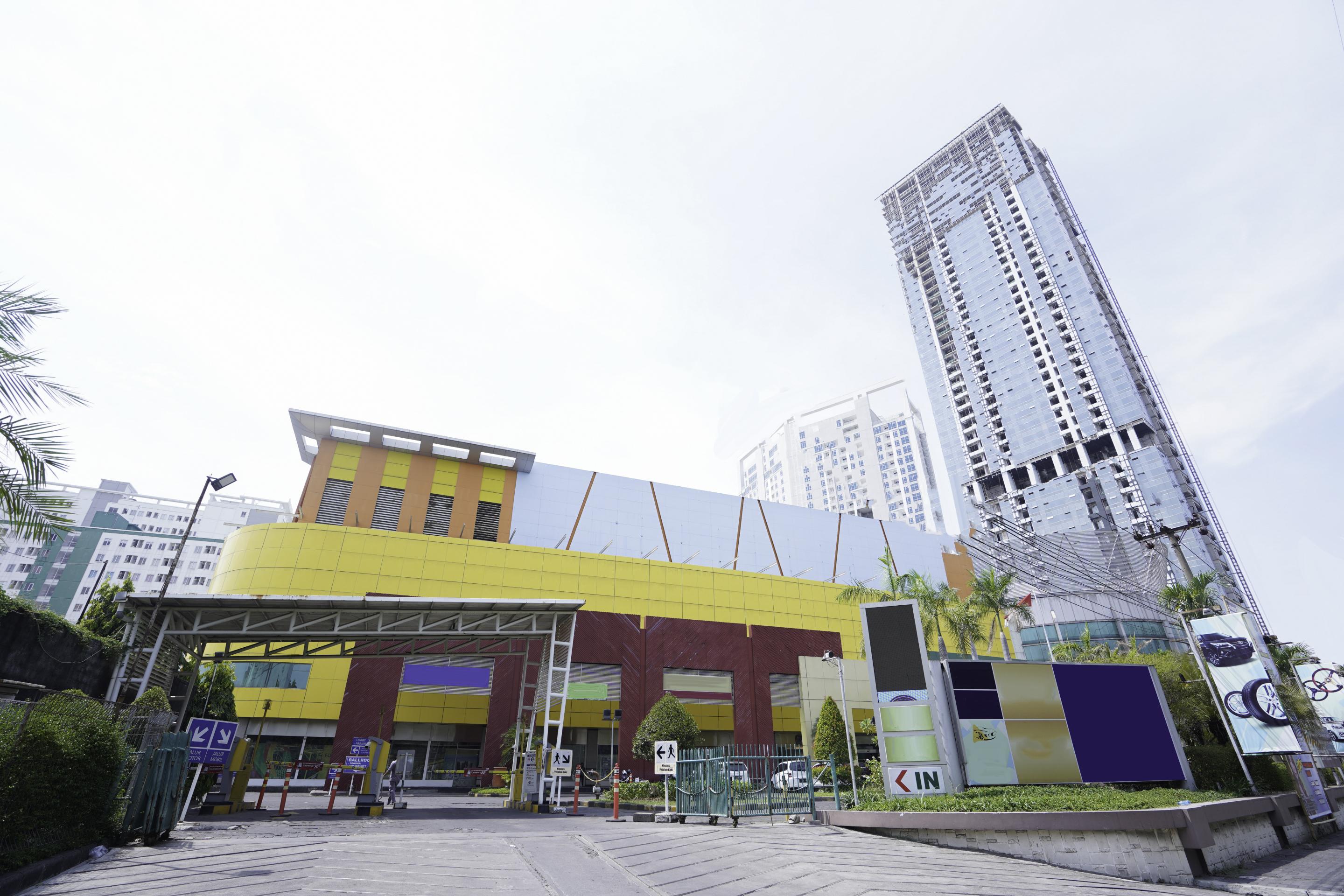 Vaccinated Staff - Oyo Flagship 2261 Pp Properti Pavilion Permata