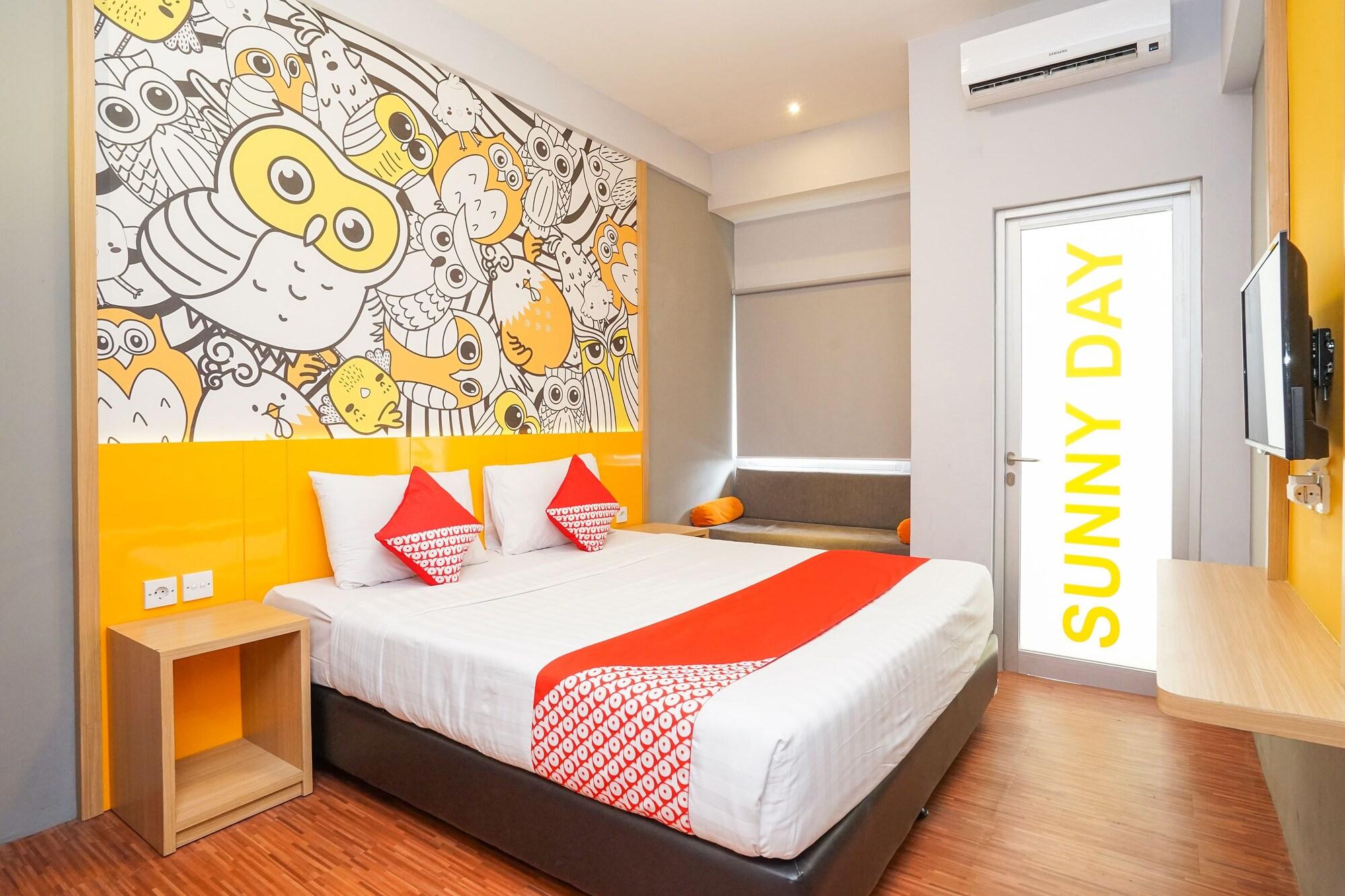 Vaccinated Staff - Oyo Flagship 2261 Pp Properti Pavilion Permata 2* Surabaya