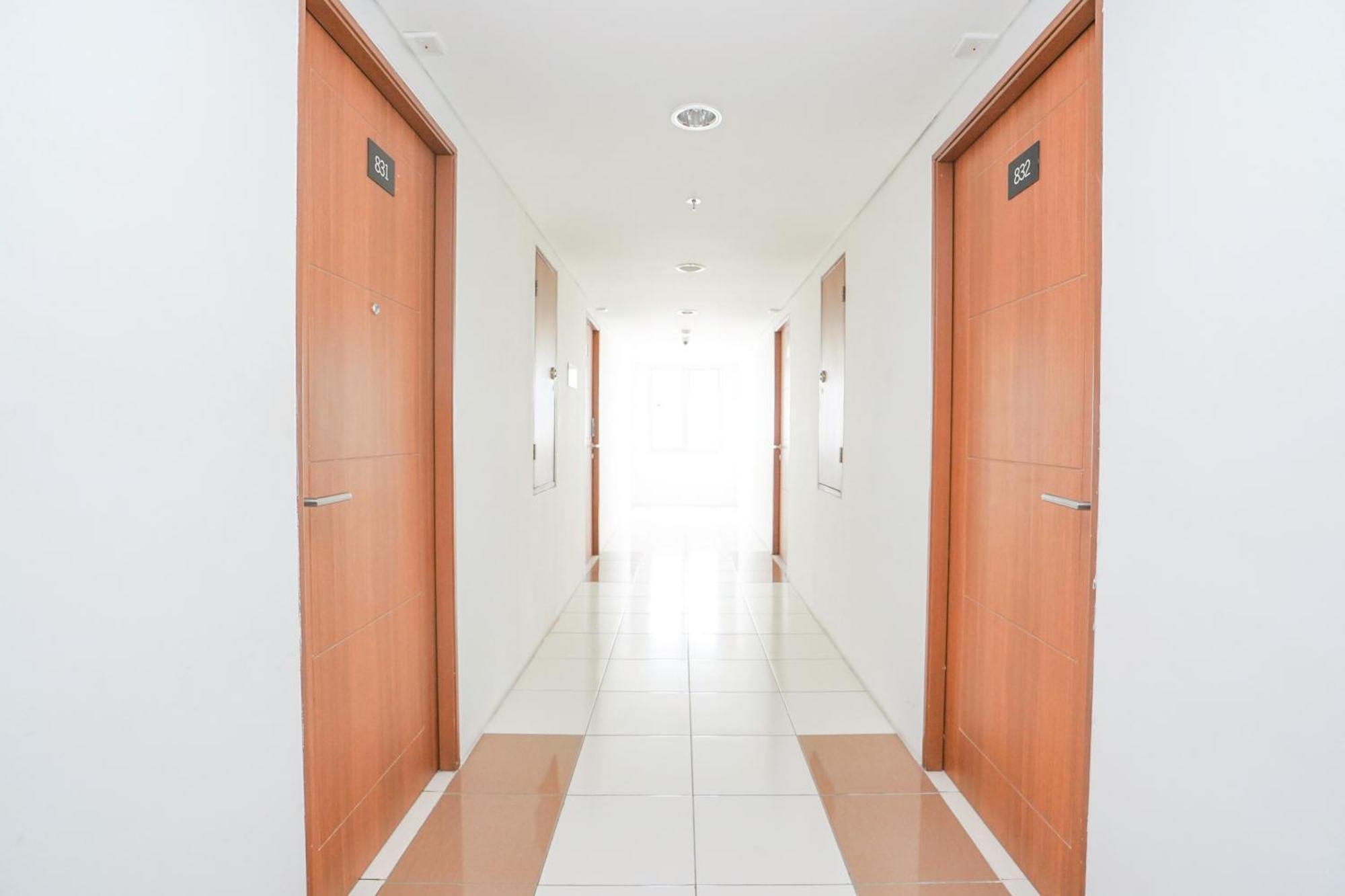 Vaccinated Staff - Oyo Flagship 2261 Pp Properti Pavilion Permata Hotel Surabaya